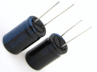 KONDENZÁTOR 33uF / 400V 16x25 LONGLIFE 105* 2KS.
