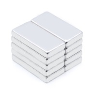 SILNÝ NEODYMOVÝ PLOCHÝ MAGNET 10X4X2MM OBDŽNÍK 10 KS