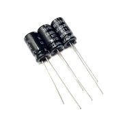 KONDENZÁTOR 100uF-35V/6X11/105C 10-KS LEAGUER