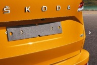 PODLOŽKY NA ŠTÍTKY SKODA KEA075004 ORIGINÁL