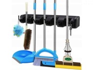 RUKOVÄŤ VEŠIAK NA NÁRADIE METLA MOP ZÁHRADNÝ HRABEL PÁS KEFY
