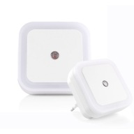 LED nočná lampa pre kontaktný senzor súmraku