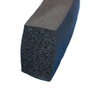 Porézne gumové tesnenie/penový profil 15x20mm