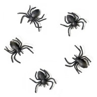 PLASTOVÉ PAVÚKY 3 cm x 3 cm čierne 10 ks Halloweenska dekorácia