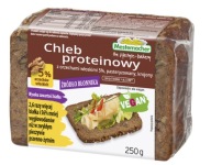 PROTEÍNOVÝ PROTEÍNOVÝ CHLIEB S VLAŠSKÝMI ORIEŠKAMI
