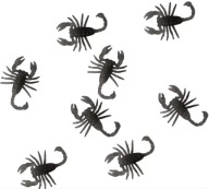Sada 8 ks umelých škorpiónov 6cm halloweenskej dekorácie