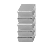 SILNÝ NEODYMOVÝ MAGNET 12,5x12,5x5 N38 5 KS.