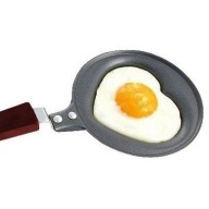 PANVA NA VYPRAŽOVANIE SRDCA PANVA NA VAJCIA V TVARU SRDCA