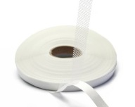 TEPELNÁ PÁSKA NA UPEVNENIE LÁTKOVÝCH ŠVOV 1 cm 100 m