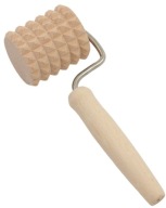 Drevený valček na cesto s rúčkou s hrotmi, malý, 16 cm