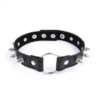 Choker s cvočkami, golier s krúžkom