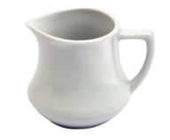 Amerikou si obľúbila biely porcelánový džbán s džbánom na mlieko a smotanou, 110 ml