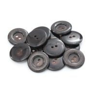 Gombíky 22mm dve dierky 10ks hnedé