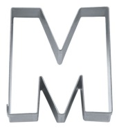 Vykrajovačka v tvare M - 6,5 cm