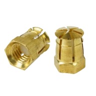M6 x 12 mm mosadzná objímka s expanznou guľou, nábytková vložka na drevo