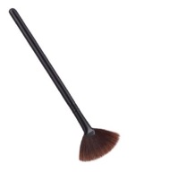 MAKEUP FAN BRUSH ČIERNA 1 KS