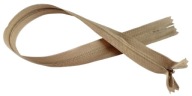 40 cm krytý špirálový zips, neriešiteľný, tmavé cappuccino béžové