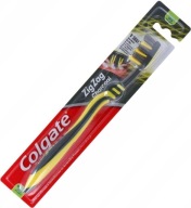 COLGATE ZIG ZAG CHARCOAL Zubná kefka Medium 1 ks.