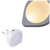 Biela funkčná zásuvná detská nočná lampa