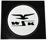 Nálepka WSK 125 na akvárium pre vtáky, čierne logo