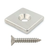 NEODYMOVÝ TALÍROVÝ MAGNET S OTVORMI na skrutky 18x18x3mm otvor 8/4 HUNTER