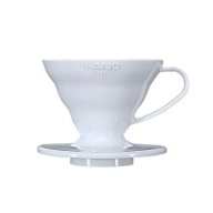 HARIO ODKAPÁVAČ KÁVY PLASTOVÝ BIELY V60-01