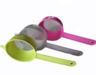 Plastové kuchynské sitko 8 cm cedník