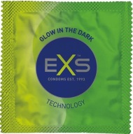 FLUORESCENČNÉ KONDÓMY SVIETI V TME x1