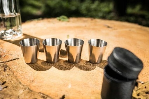 SET TURISTICKÝCH OKULIAROV, 4 KS, KOV