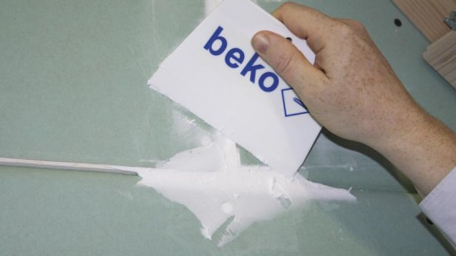 BEKO svetlý akrylový tmel BIELY tmel