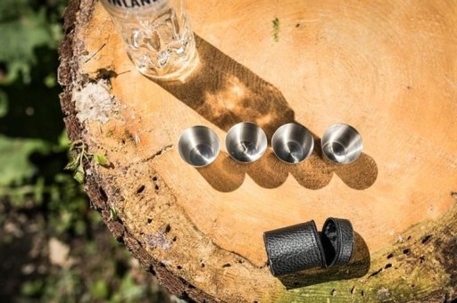 SET TURISTICKÝCH OKULIAROV, 4 KS, KOV