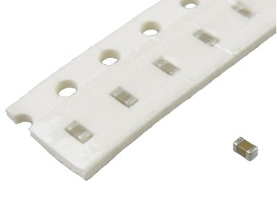 Kondenzátor SMD 0603 15pF/50V (25 ks) /3645-25