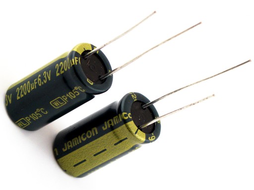 KONDENZÁTORY 2200uF / 6,3V 10x25mm NÍZKY ESR 5ks