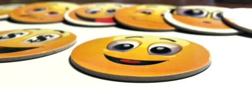 MAGNETY NA CHLADNIČKU SMILE EMOTIA MAGNET HIT 15 KS