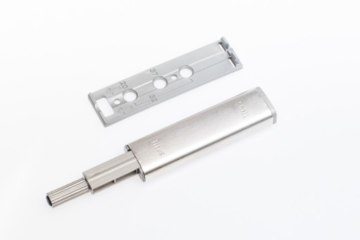 STISKNUTÍM OTVORTE ZÁPADKU TITUS BUMP + ADAPTÉR