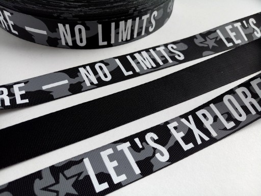 Leathercraft nosná páska 25 mm kamufláž s nápismi NO LIMITS