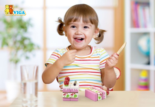 Viga Baby's First Drevené auto puzzle