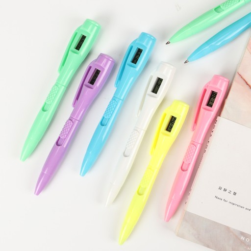 Pero s hodinkovým automatickým hodinkovým perom