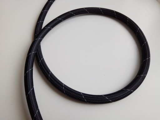 Nylonová opletená rúrka pre kábel 12-21 mm, veľmi pekná