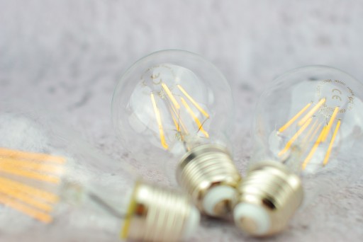 A60 LED žiarovka 7W 3000K 806lm EDISON spider LOFT