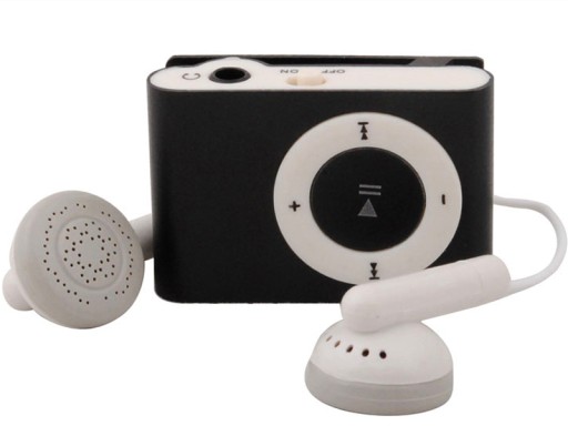 MP3 PREHRÁVAČ, ČÍTAČKA KARIET SD 32GB + SLÚCHADLÁ