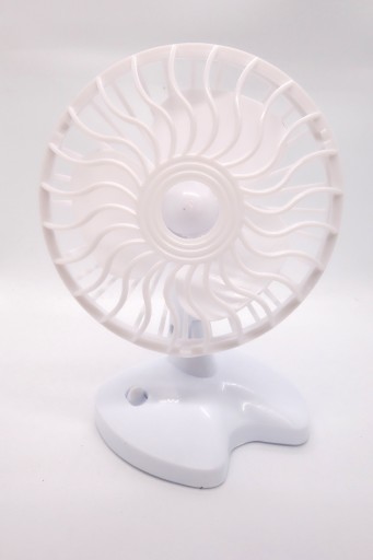 Mini 17 cm batériový stolný ventilátor