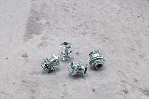 vsuvky závitové podložky rúr matice 4x2cm