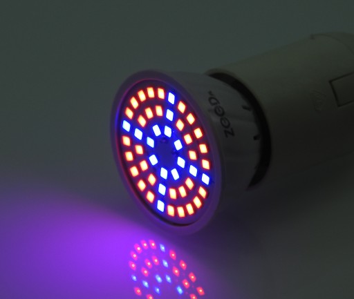 LED GROW ŽIAROVKA NA PESTOVANIE RASTLÍN 5W E27