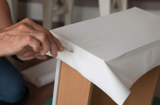 Fóliové lepidlo dyha interiérový nábytok FARBA DREVA BIELY LESK 45x50
