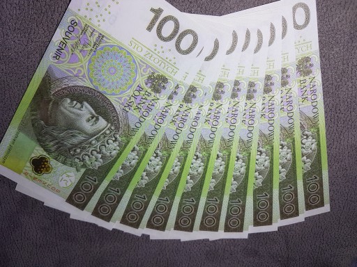 Bankovky v hodnote 100 PLN na zábavu a učenie, balenie po 10 ks
