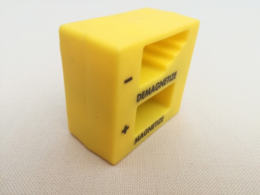 MAGNETIZÉR DEMAGNETIZÁTOR SKRUTKOVAČ SKRUTKOVAČ MAGNET
