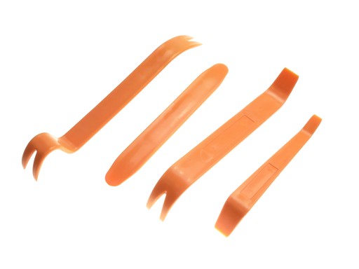 4 x Kľúče, náradie, sťahováky, odstránenie čalúnenia