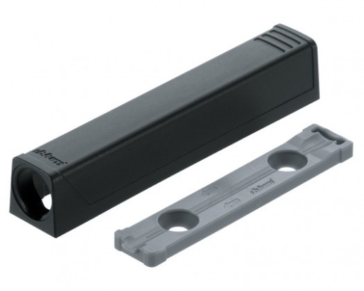Adaptér rovný BLUM 956A1201 Tip-on 76mm čierny