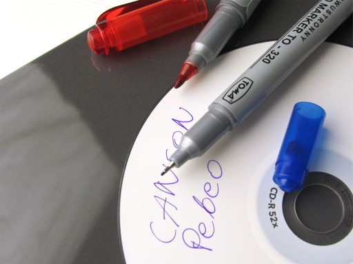 Obojstranný popisovač na CD/DVD disky, vodotesný popisovač Toma TO-320 modrý